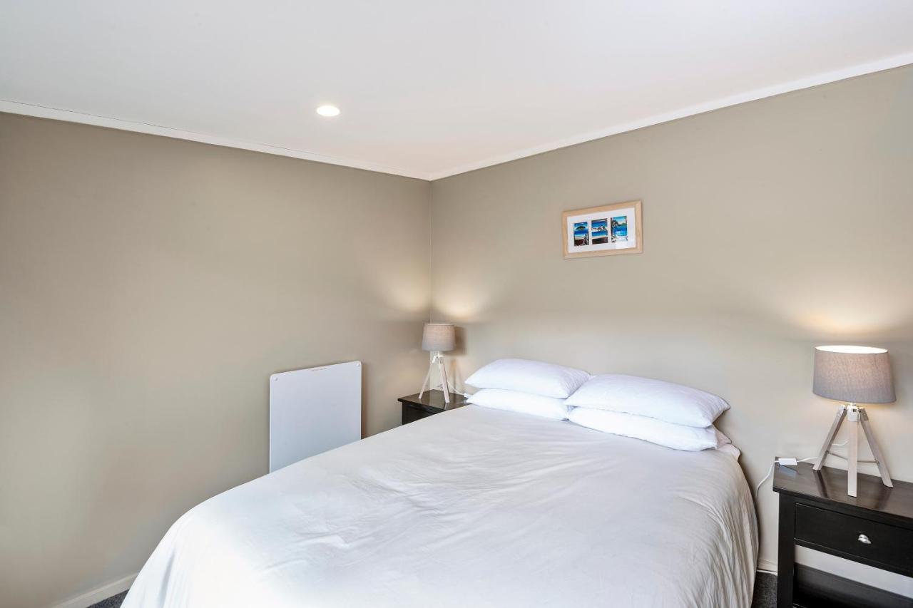 Kaihua Lookout - Taupo Holiday Home Luaran gambar